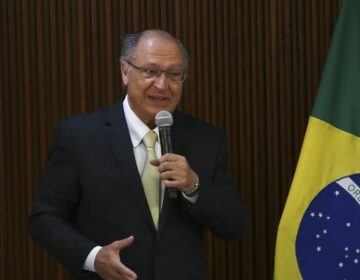 Reforma tributária elevará arrecadação de municípios, diz Alckmin