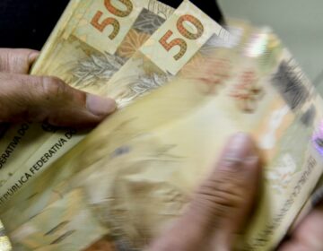 Cerca de 80% dos reajustes salariais superaram a inflação em fevereiro