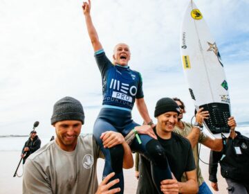 Surfe: Weston-Webb avança às quartas e Medina às oitavas em Peniche