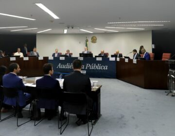 Ministros do STF e governo defendem redes reguladas; empresas rebatem