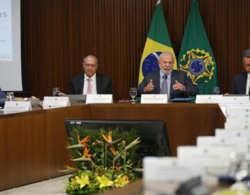 Presidente pede unidade de ministros em anúncios do governo