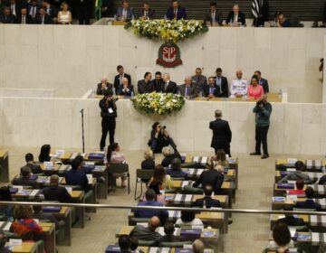 Deputados tomam posse e PL vai comandar a presidência da Alesp