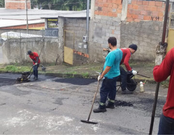 Nova Era e outros 33 bairros são atendidos pela operação tapa-buracos nesta semana