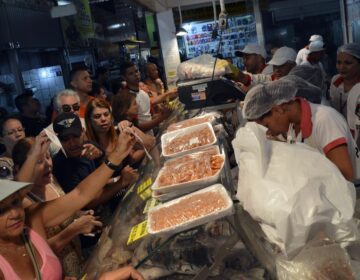 INPC desacelera em março, mas sobe 0,64%, revela pesquisa