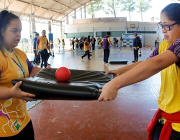 Crianças com deficiência intelectual são 38% dos inscritos no Festival Paralímpico deste sábado