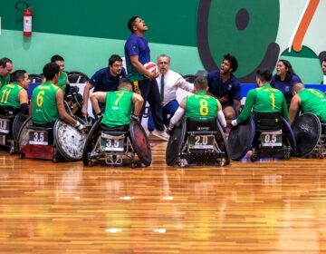 Seleção Brasileira de rúgbi em cadeira de rodas treina com atletas uruguaios no CT Paralímpico