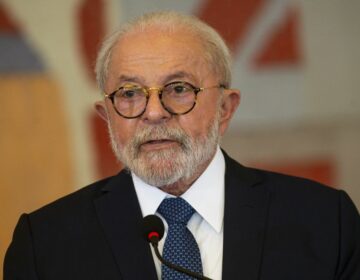 Lula recusa convite de Putin para ir a fórum econômico