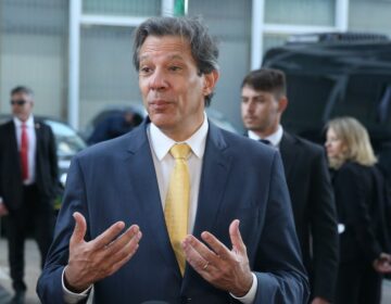 Ministro Haddad fez o anúncio ao lado de rainha dos Países Baixos