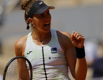 Bia Haddad encara número 1 do mundo por vaga na final de Roland Garros