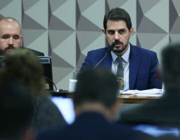 Atos violentos de dezembro estão conectados, diz delegado à CPMI