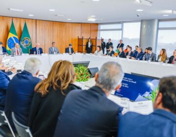 Varejistas vão ao Planalto e tratam de juros, crédito e concorrência