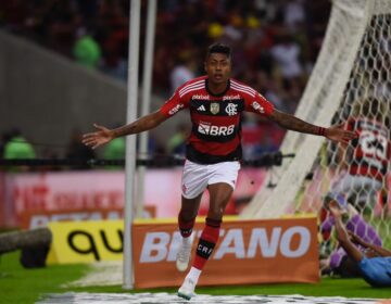 Bruno Henrique garante vitória do Flamengo sobre o Athletico-PR