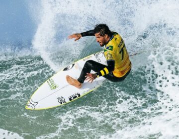 Surfe: Filipinho é tricampeão na África do Sul e carimba vaga em Paris