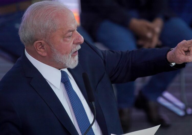 Amapá “pode continuar sonhando” com exploração de petróleo, diz Lula