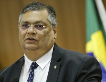 Dino não descarta hipótese de sabotagem em caso de apagão