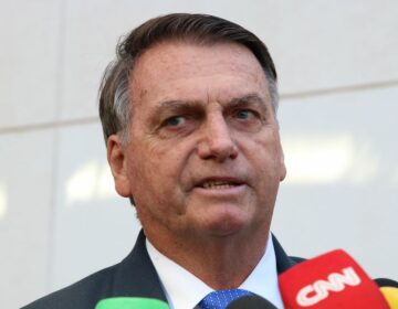 Ex-presidente Bolsonaro é internado em SP para passar por cirurgias