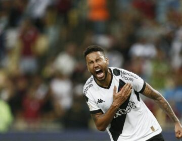 Brasileiro: Vasco derrota América-MG para sair da zona do rebaixamento