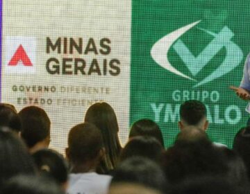 Governo de Minas acompanha desempenho do Trilhas de Futuro em escola do Serro