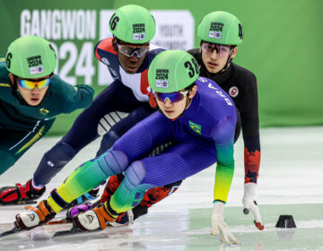 Lucas Koo fica em nono lugar na patinação velocidade na Coreia do Sul