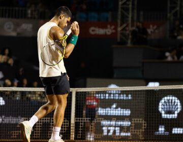 Rio Open tem dia marcado por lesão do espanhol Carlos Alcaraz