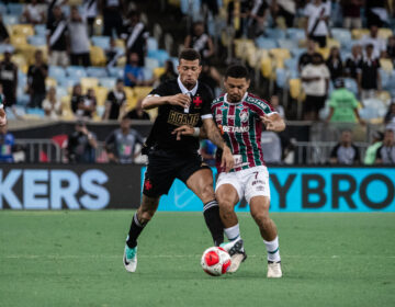 Fluminense e Vasco ficam no 0 a 0 em jogo com arbitragem confusa