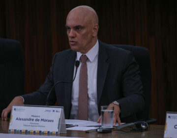 Moraes defende punição às big techs que induzirem voto