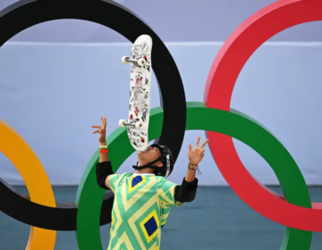 Skate e malabares no pódio: Augusto Akio é bronze no Skate Park