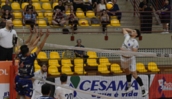 JF Vôlei vence no Ginásio Municipal e se classifica para a semifinal do Campeonato Mineiro