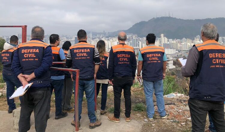 Defesa Civil emite alerta de chuva intensa válido até segunda-feira, 21