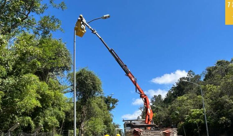 Brilha, UFJF! PJF inicia implantação de luminárias LED no Anel Viário da UFJF