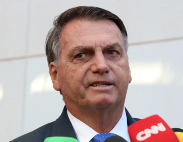 Indiciamento de Bolsonaro repercute entre políticos e autoridades