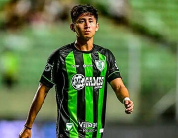 Atleta do América-MG é solto, após prisão em flagrante por racismo