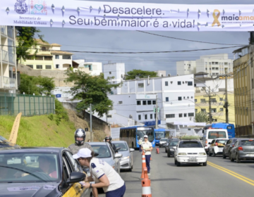 Maio Amarelo: Blitz educativa na Serra do Bandeirantes marca início da programação da campanha