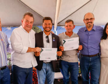 Governo de Minas entrega mais de 1,2 mil kits de irrigação para a agricultura familiar no Norte do estado