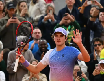 Roland Garros: Fonseca estreia com vitória implacável sobre ex-top 10