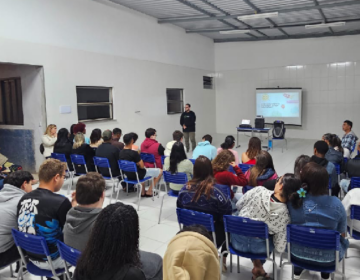 SEDH promove palestra sobre Direitos Humanos e Cidadania LGBTQIA+ em escola de Simão Pereira