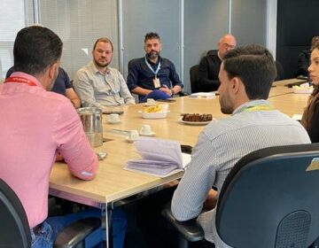 Governo de Minas e municípios alinham aplicação de R$ 12 bilhões do acordo de Mariana em saúde