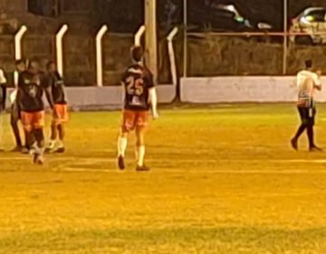 Copa Prefeitura Bahamas de Futebol começa com vitórias de Valadares e Milan de São Pedro