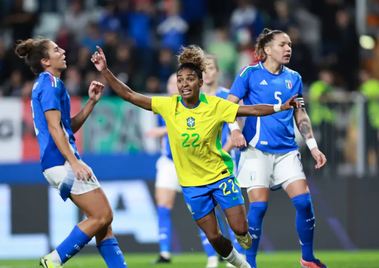 Brasil mantém hegemonia contra a Itália com vitória por 1 a 0