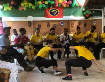 Centro Pop celebra Dia da Consciência Negra com roda de conversa, capoeira e música
