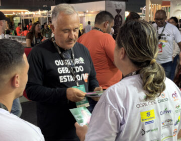 Governo de Minas divulga canal para desburocratização de serviços públicos na Semana Internacional do Café 2025