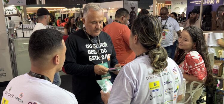 Governo de Minas divulga canal para desburocratização de serviços públicos na Semana Internacional do Café 2025