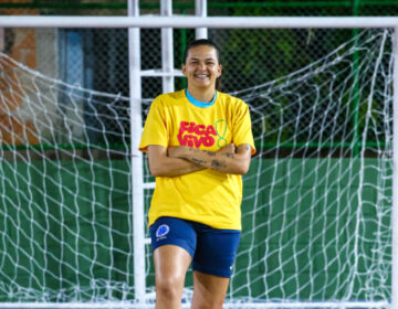 Atleta que passou pelo Fica Vivo!, do Governo de Minas, chega ao futsal feminino do Cruzeiro