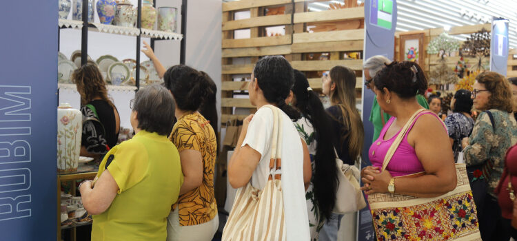 Apoiados pelo Governo de Minas, artesãos faturam mais de R$ 1,4 milhão na 36ª Feira Nacional do Artesanato, em Belo Horizonte
