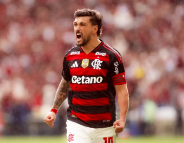 Arrascaeta é escolhido como craque do Prêmio Brasileirão 2025