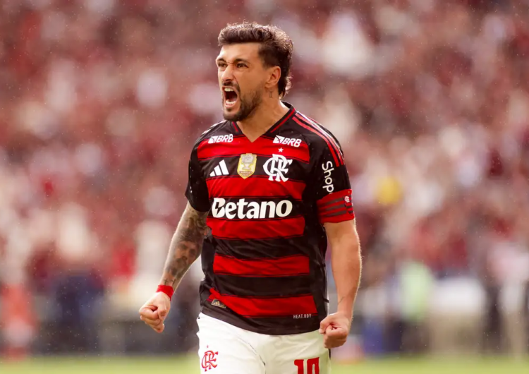 Arrascaeta é escolhido como craque do Prêmio Brasileirão 2025