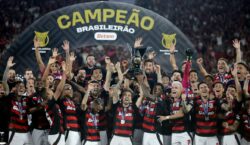 Flamengo derrota Ceará e coroa ano mágico com título Brasileiro