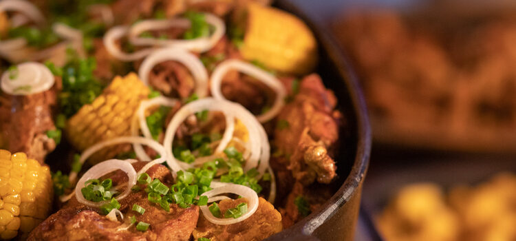 Minas Gerais é eleito um dos melhores destinos gastronômicos do mundo em 2026 pela Condé Nast Traveler