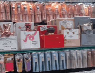 Fiscalização e Vigilância Sanitária recolhem perfumes comercializados irregularmente em loja do Centro