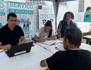 Ação socioeducativa em Benfica realiza atendimentos à população em situação de rua